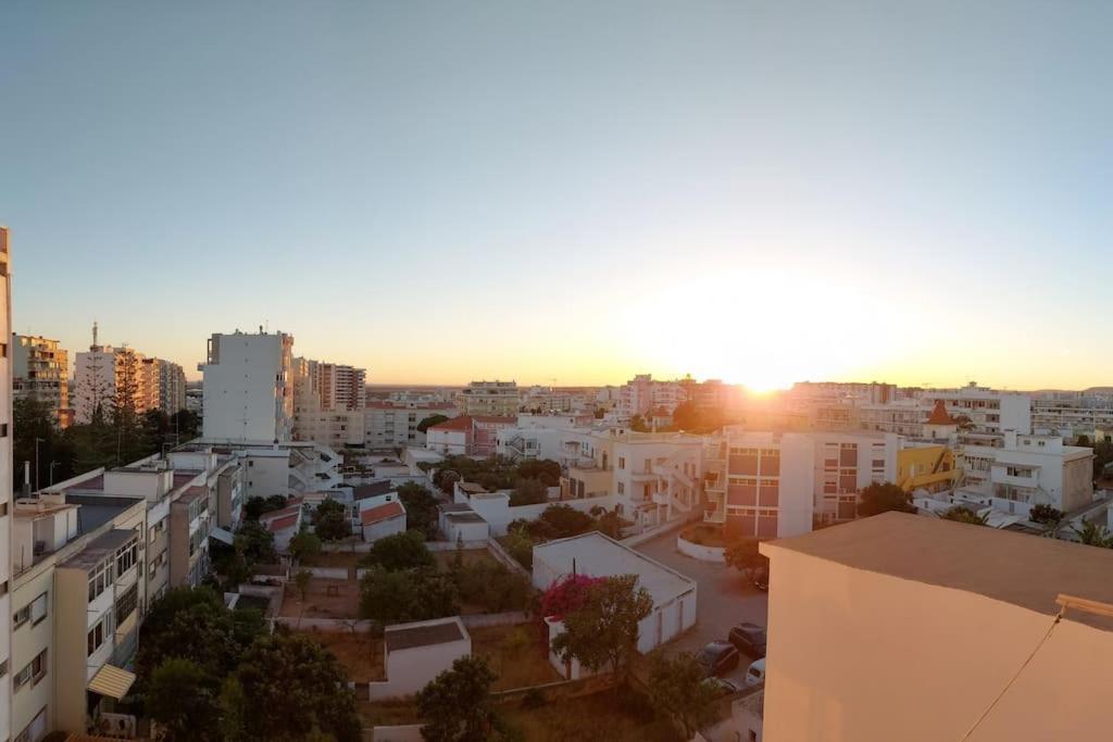 Charming Avenue Apartment Faro Bagian luar foto